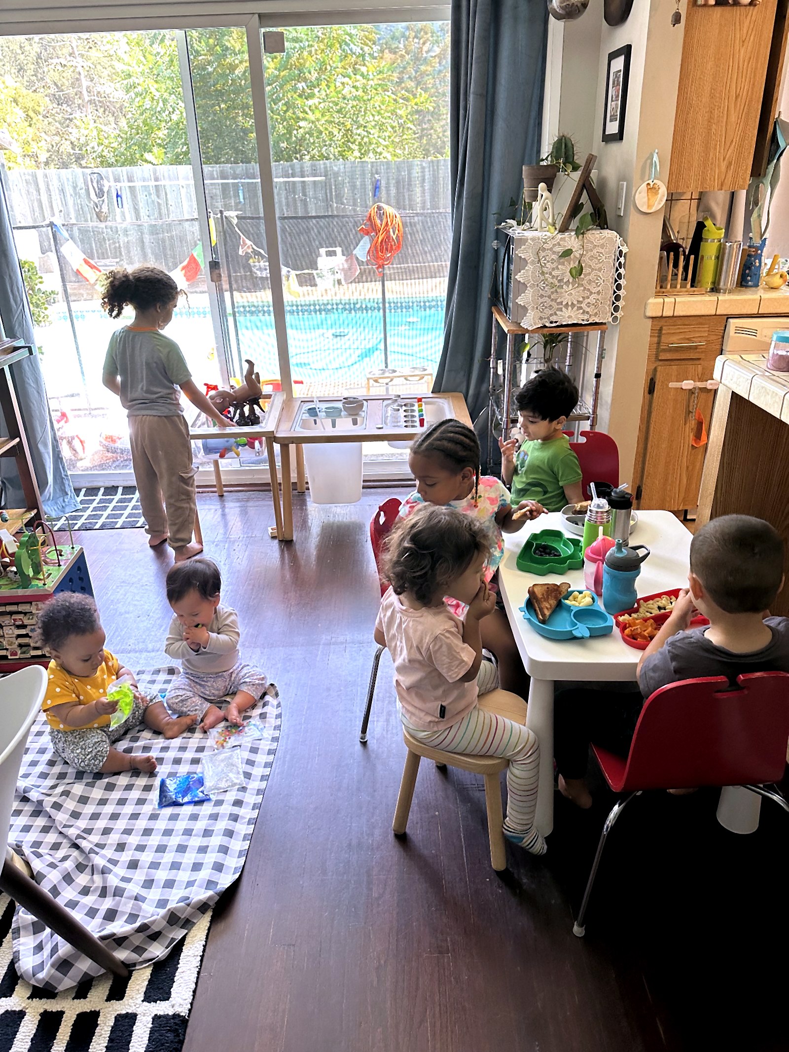 Children enjoying lunch together at the daycare